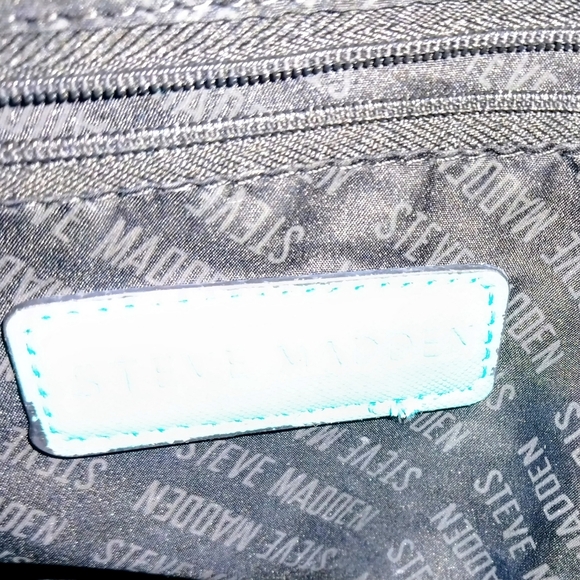 STEVE MADDEN PURSE - Picture 13 of 16